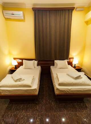 Отель Mia Casa Hotel Yerevan Ереван Стандартный двухместный номер с 1 кроватью или 2 отдельными кроватями-25